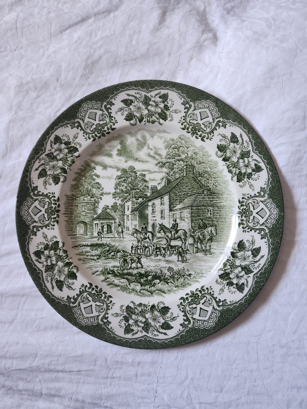 Antique Old Inn's Series English Ironstone Tablewear Decorative Plate Set Of 2